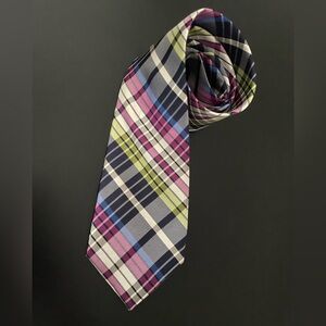 Beautiful Ted Baker 100% silk tie 
RN 121148 Excellent condition